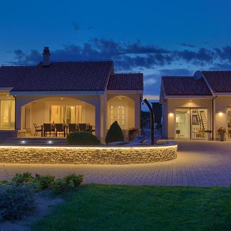 Villa Gardena Vrh  Exteriér fotografie