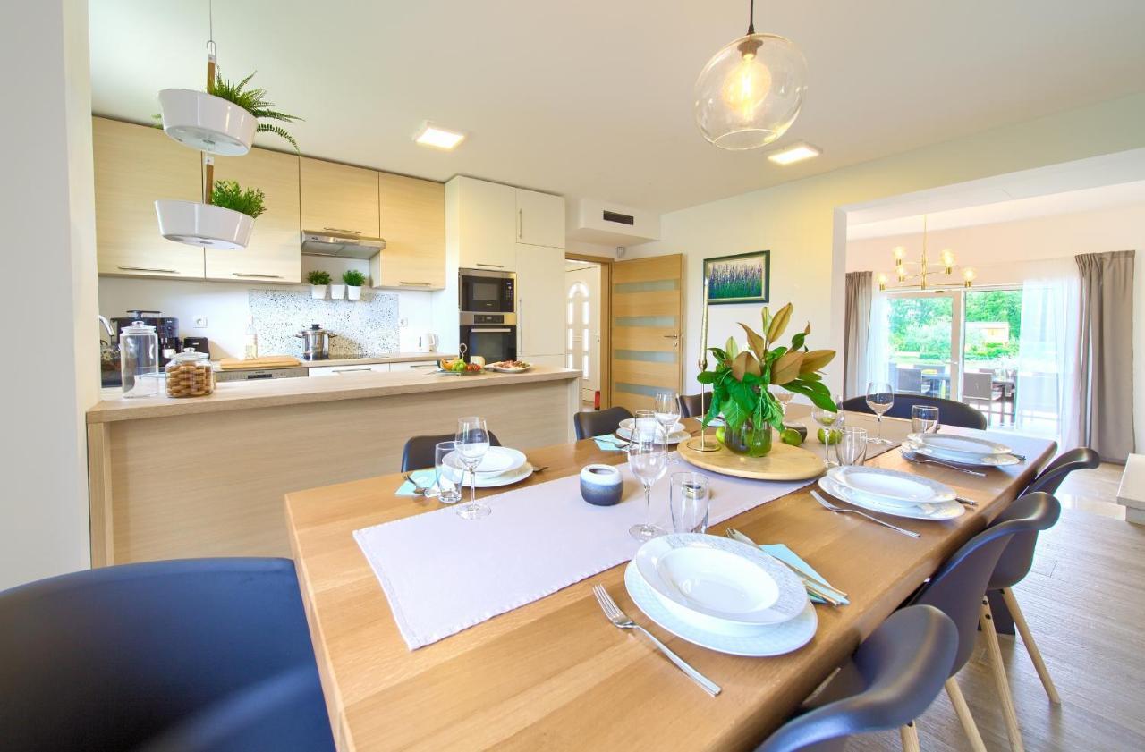 Villa Gardena Vrh  Exteriér fotografie