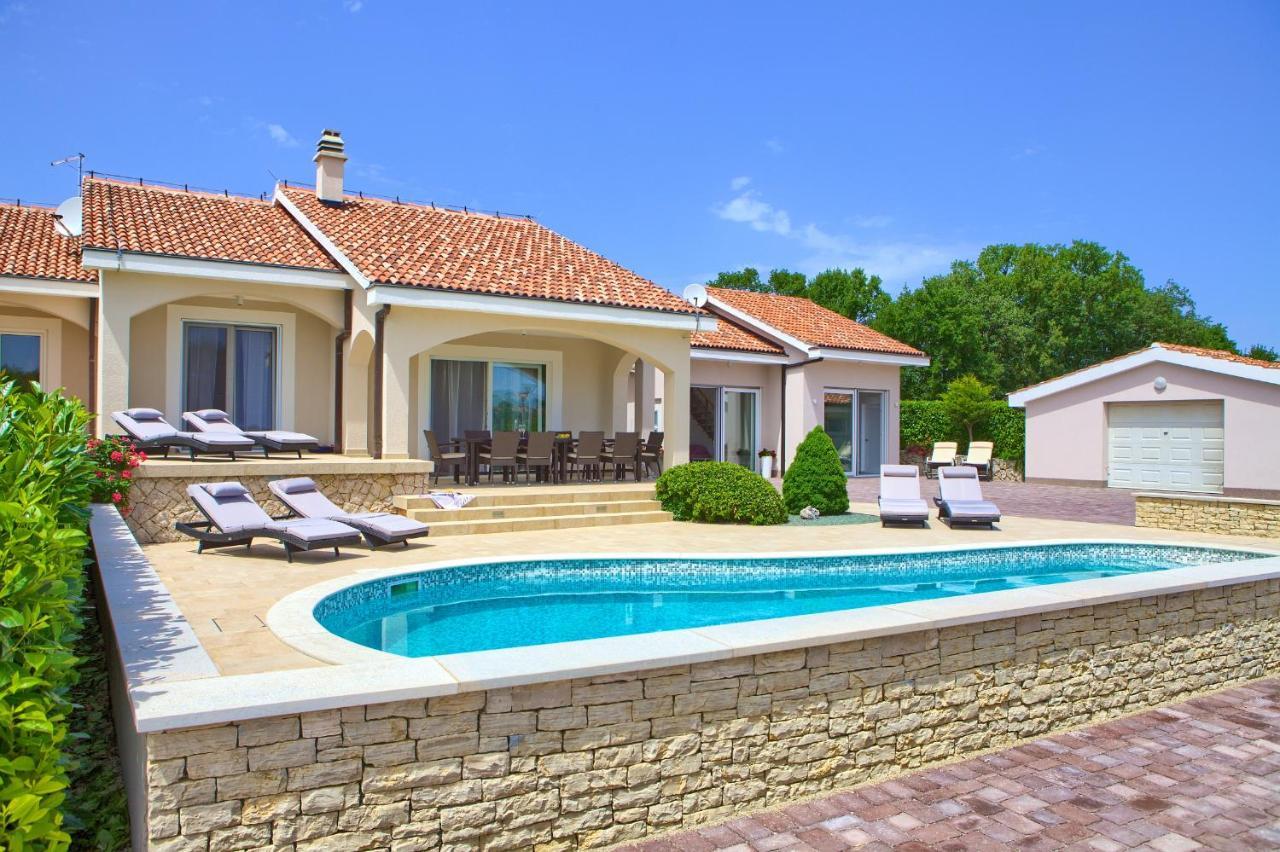 Villa Gardena Vrh  Exteriér fotografie